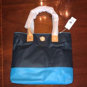 Tory Burch Jaden tote in blue, without tag. Great conditions.